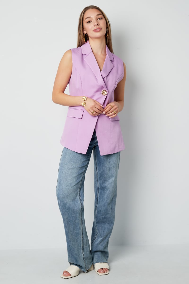 De mouwloze blazer